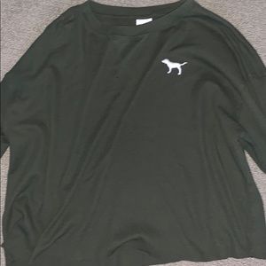 green long sleeve shirt